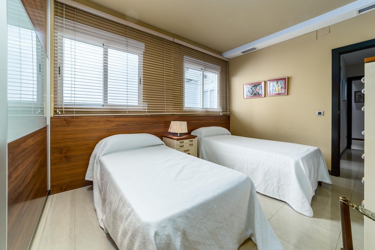 Ferienwohnung Travel Habitat Atico Ciutat Vella. Valencia Exterior foto